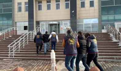 Kars’ta FETÖ üyesi 3 kişi yakalandı