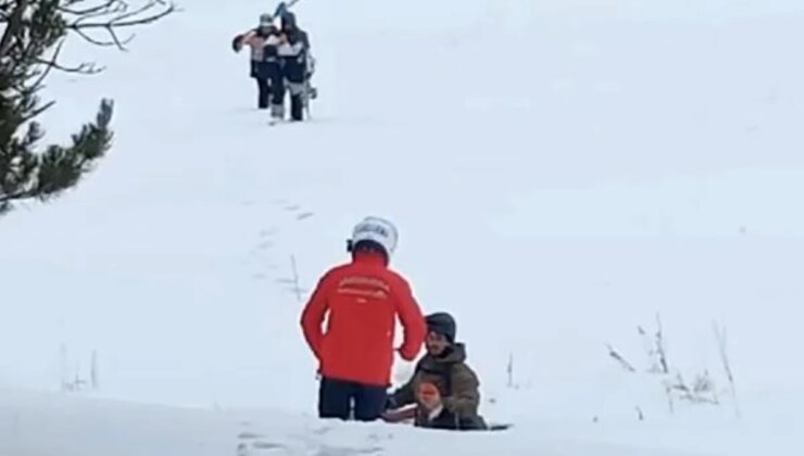 İranlı turistler kayak yaparken kayboldu