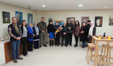 Ressam Reyhan Bozacı’nın ‘Zemheride’ isimli standı Kartal Belediyesi’nde açıldı