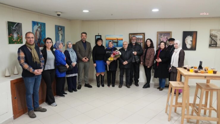 Ressam Reyhan Bozacı’nın ‘Zemheride’ isimli standı Kartal Belediyesi’nde açıldı
