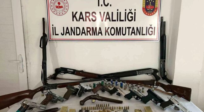Kars’ta Silah Kaçakçılarına Operasyon: 9 Gözaltı